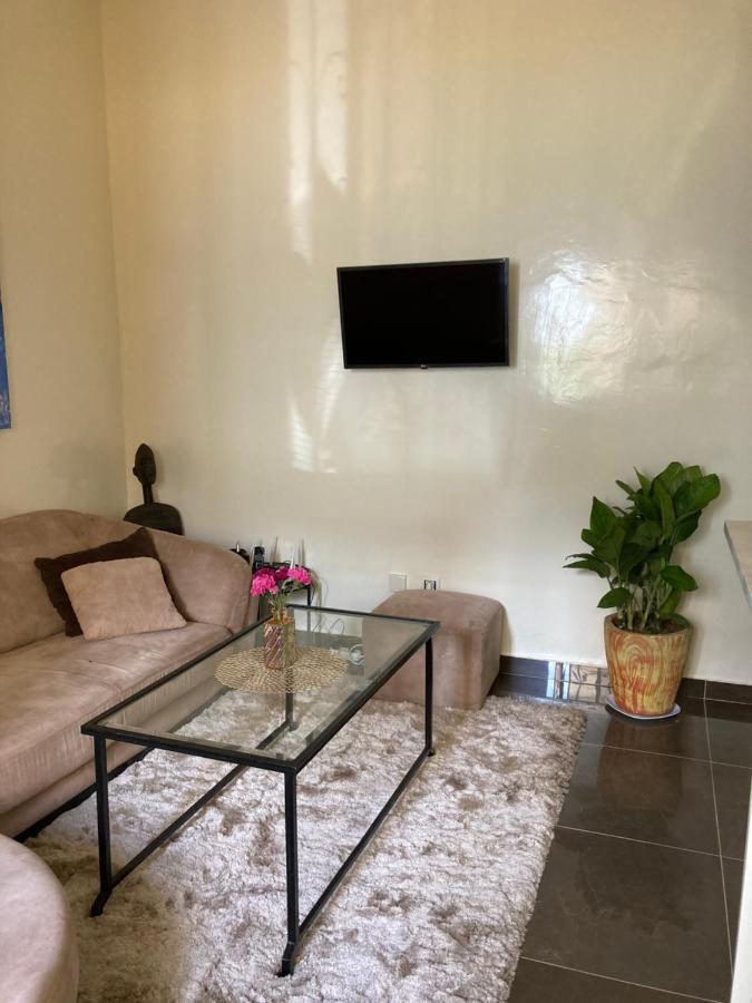 Chez Camille A Zac Mbao Apartment Diokoul ภายนอก รูปภาพ